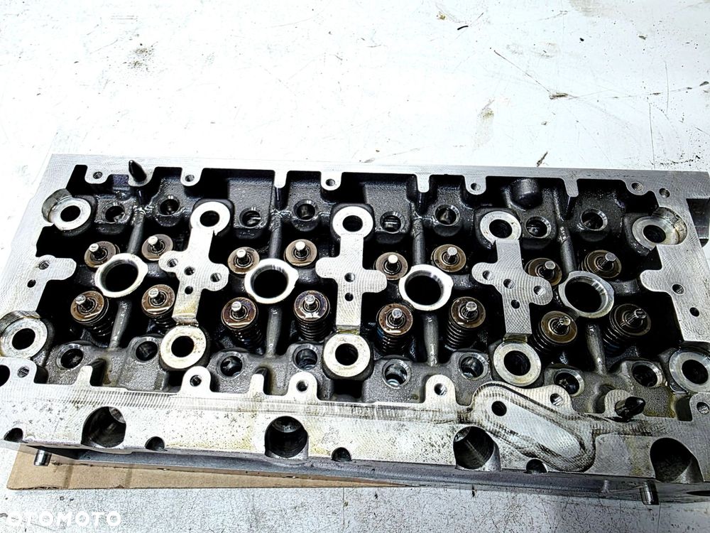 GŁOWICA Z ZAWORAMI AUDI VOLKSWAGEN SEAT SKODA 1.6 2.0 TDI 04L103373E 5/26 - 8