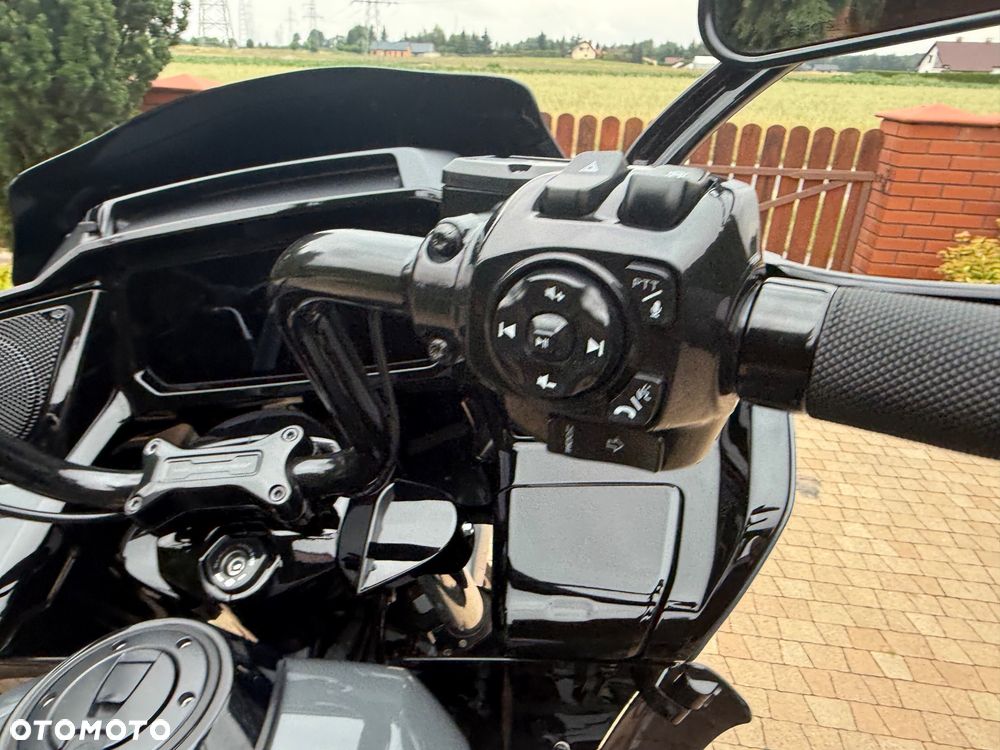 Harley-Davidson Touring Road Glide - 10