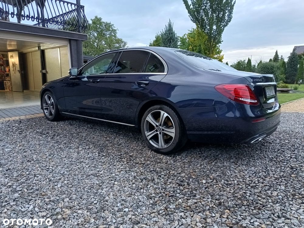 Mercedes-Benz Klasa E - 11