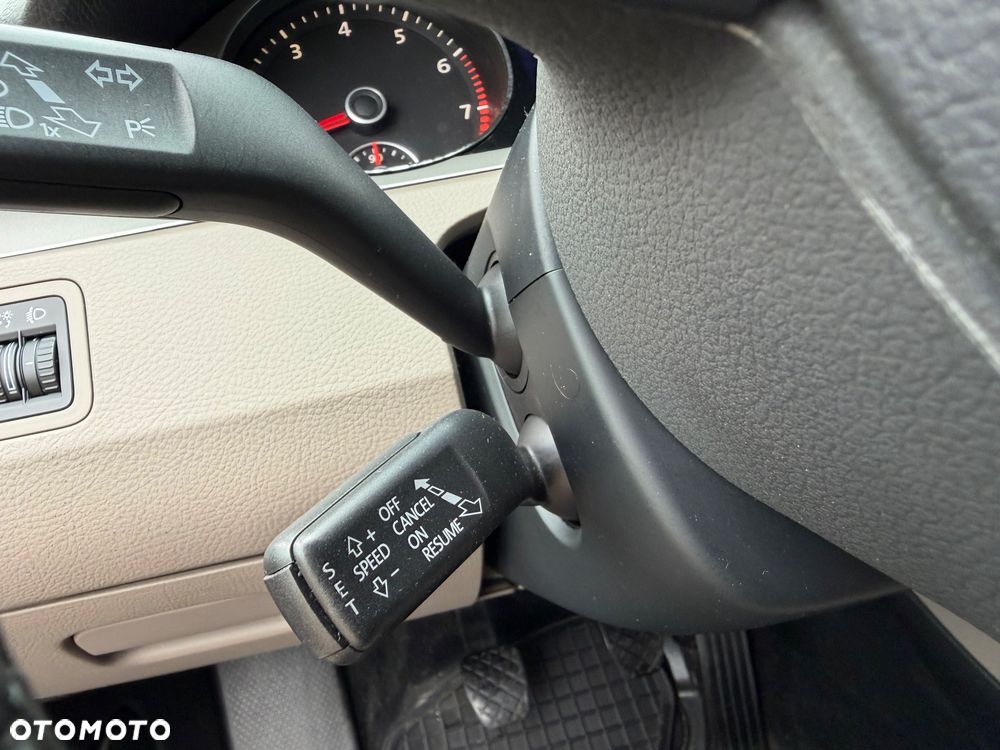 Volkswagen Passat Variant 1.8 TSI Highline - 20