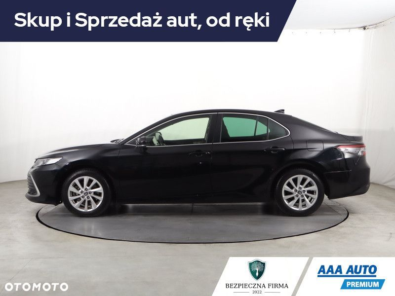 Toyota Camry - 3