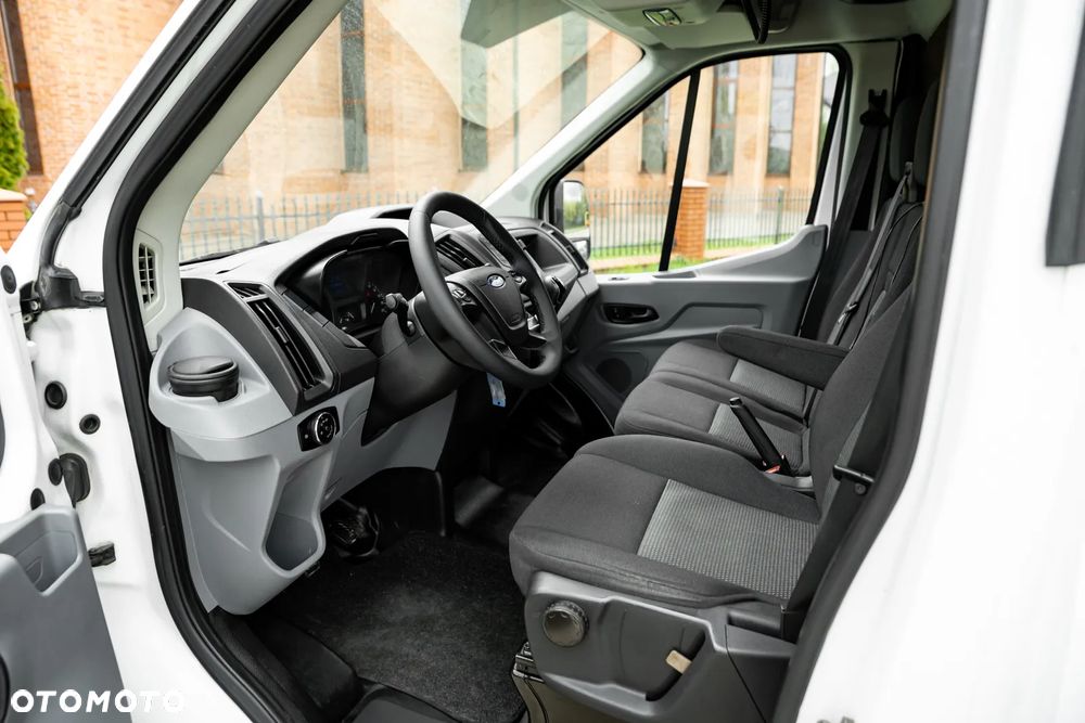 Ford Transit - 16
