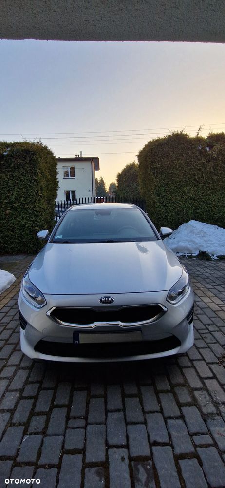 Kia Ceed - 4