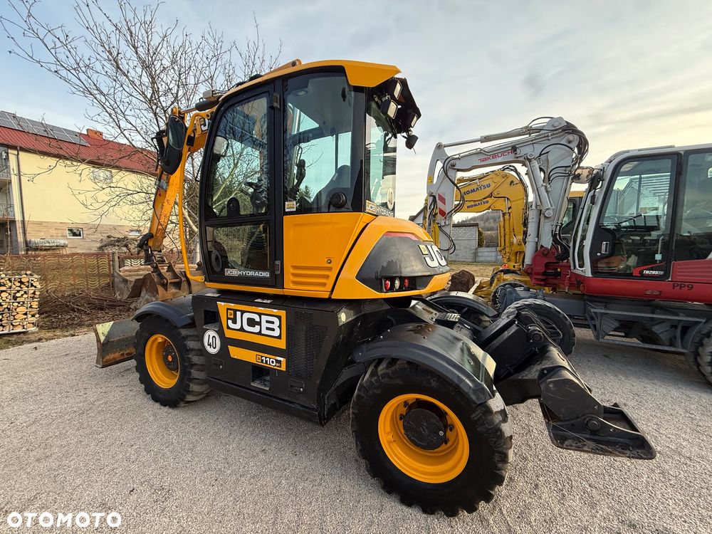 JCB HYDRADIG - 4