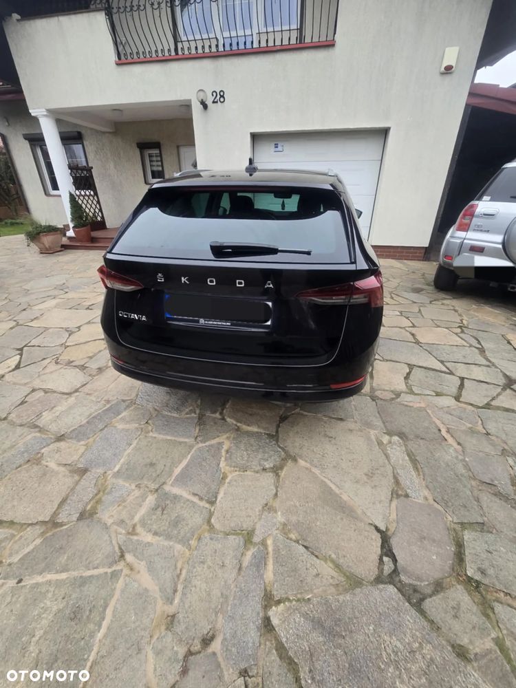 Skoda Octavia 2.0 TDI Style DSG - 5