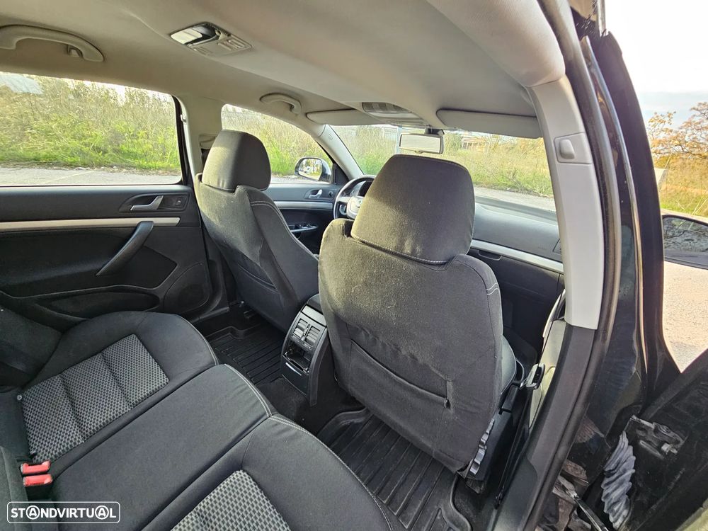 Skoda Octavia 1.6 TDI Ambiente - 11