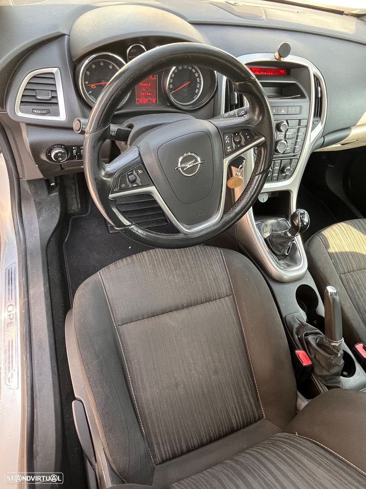 Opel Astra 1.4 Enjoy - 4