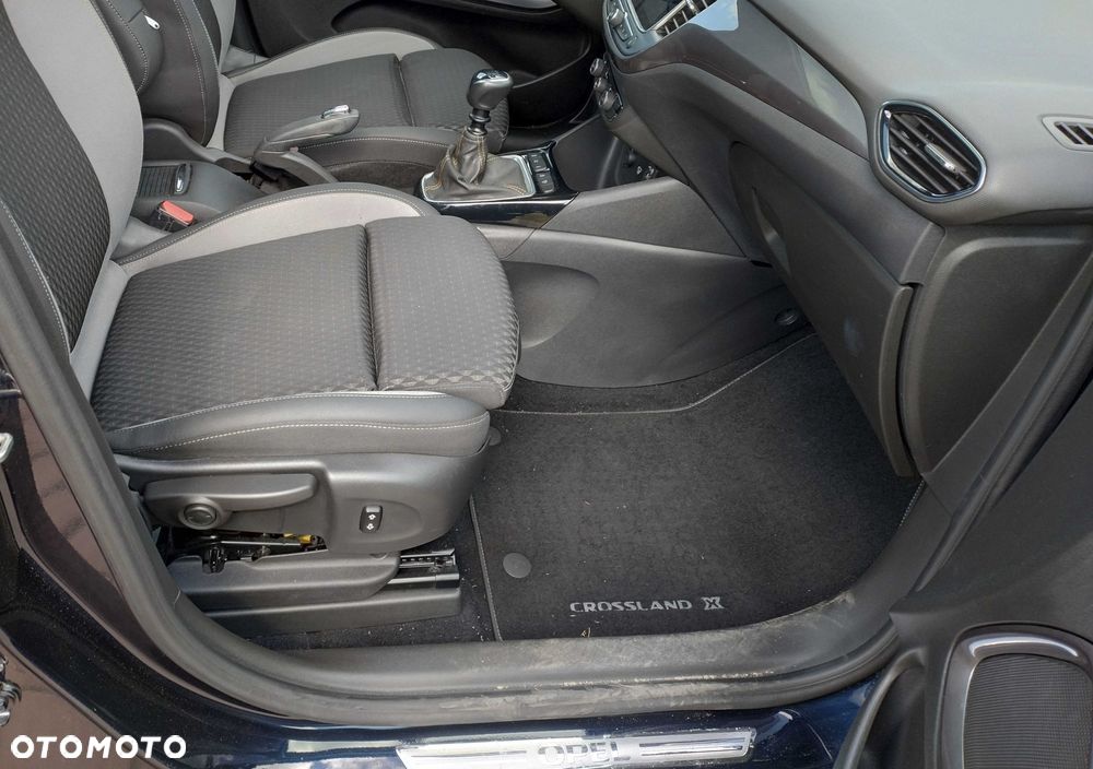 Opel Crossland X - 8