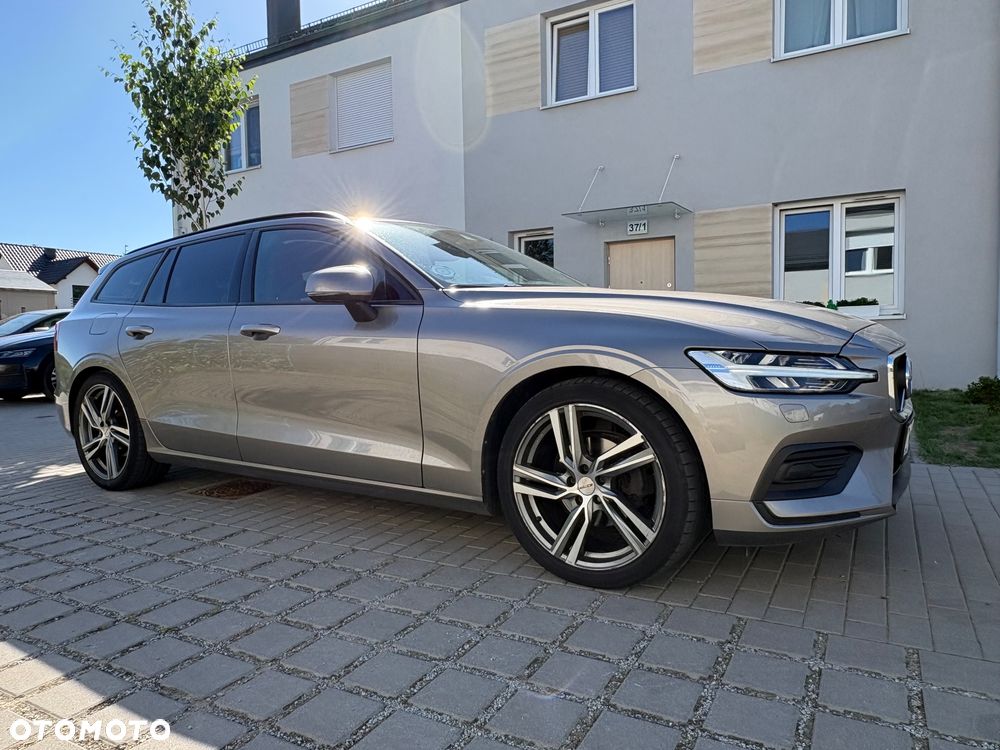 Volvo V60 D4 AWD Momentum Pro - 8