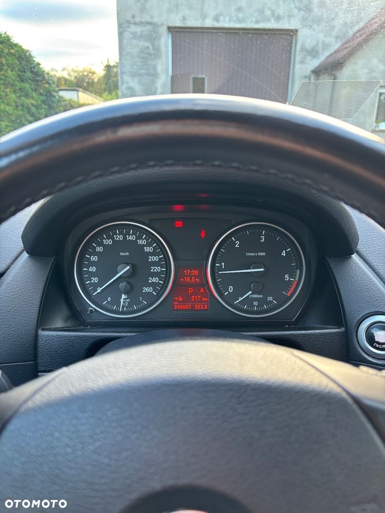 BMW X1 xDrive23d - 16