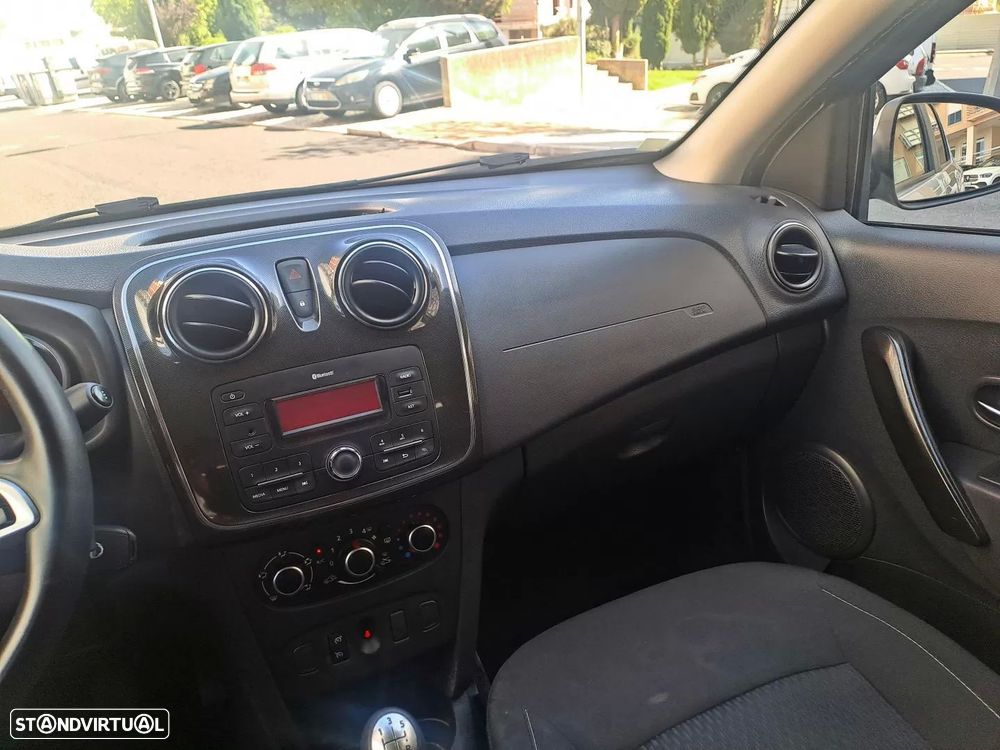 Dacia Sandero 0.9 TCe Comfort Bi-Fuel — fotografia 10