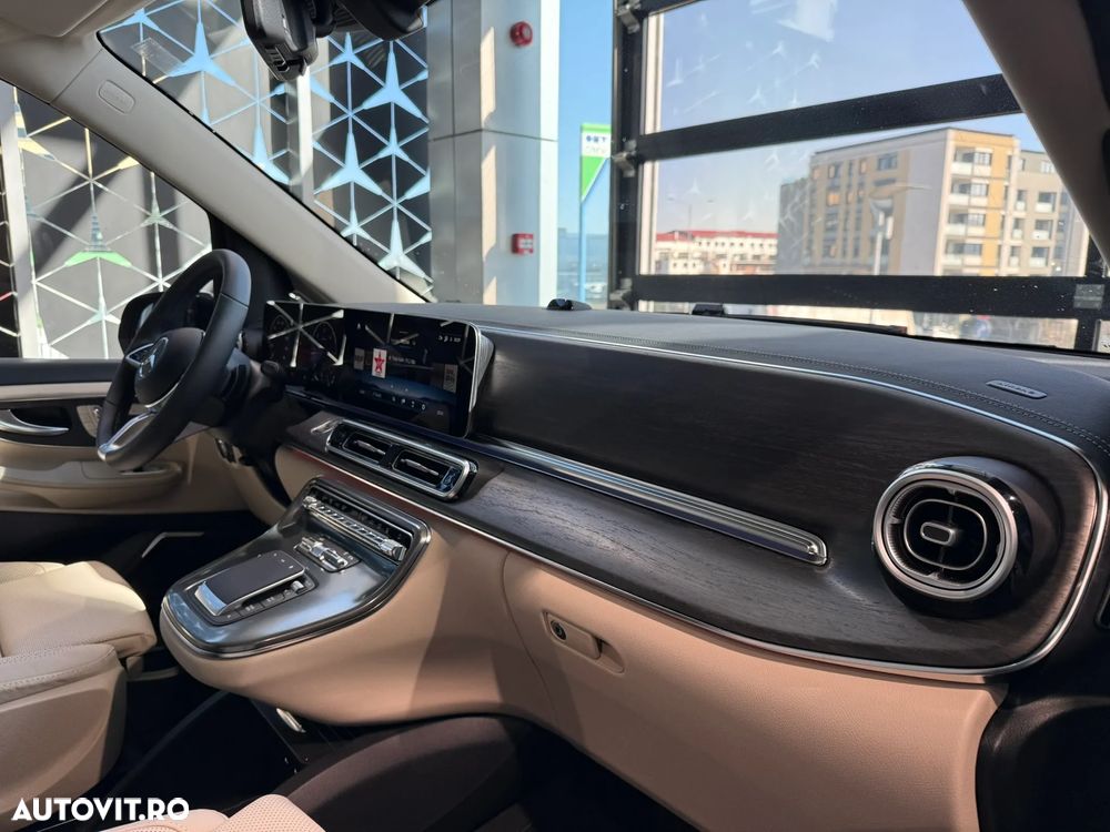 Mercedes-Benz V 300 d Combi Extra-lung 237 CP AWD 9AT Exclusive - 12