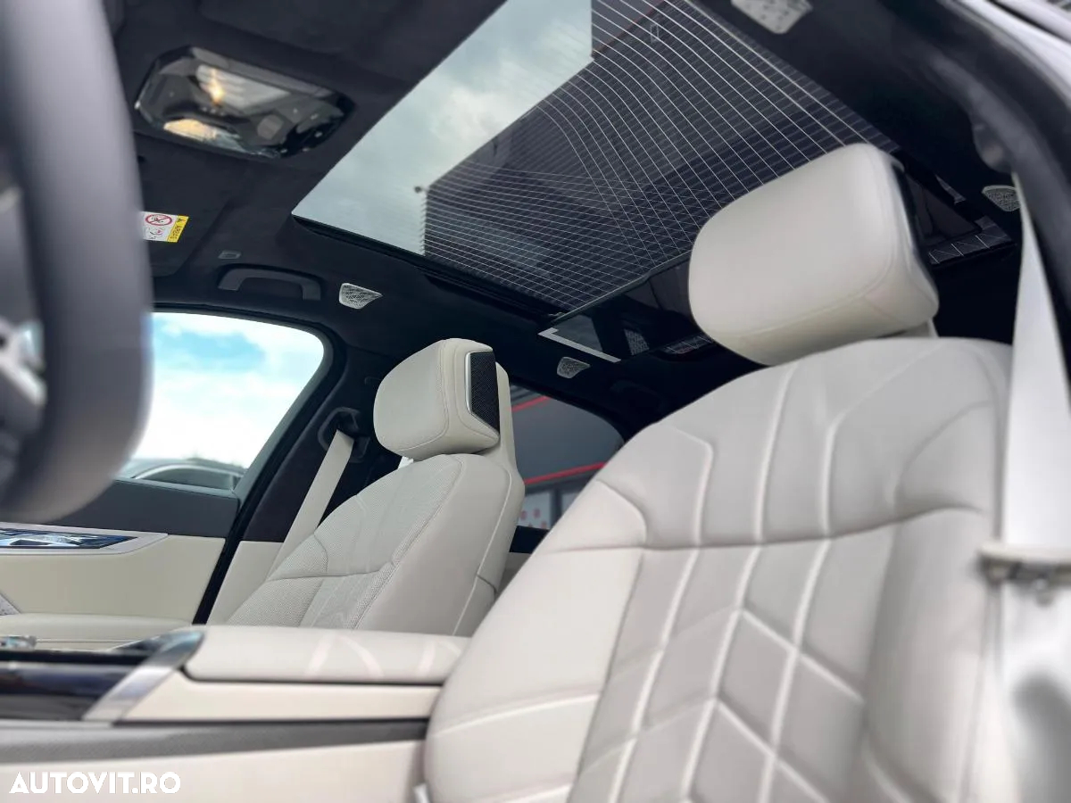 BMW M7 M760e xDrive - 23