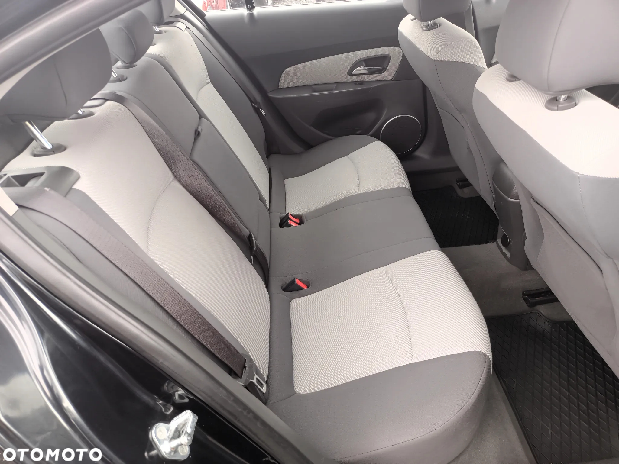 Chevrolet Cruze 1.6 LS - 15