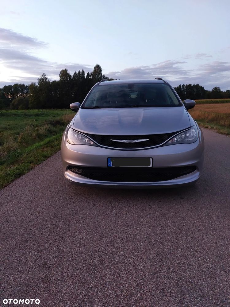 Chrysler Pacifica - 38