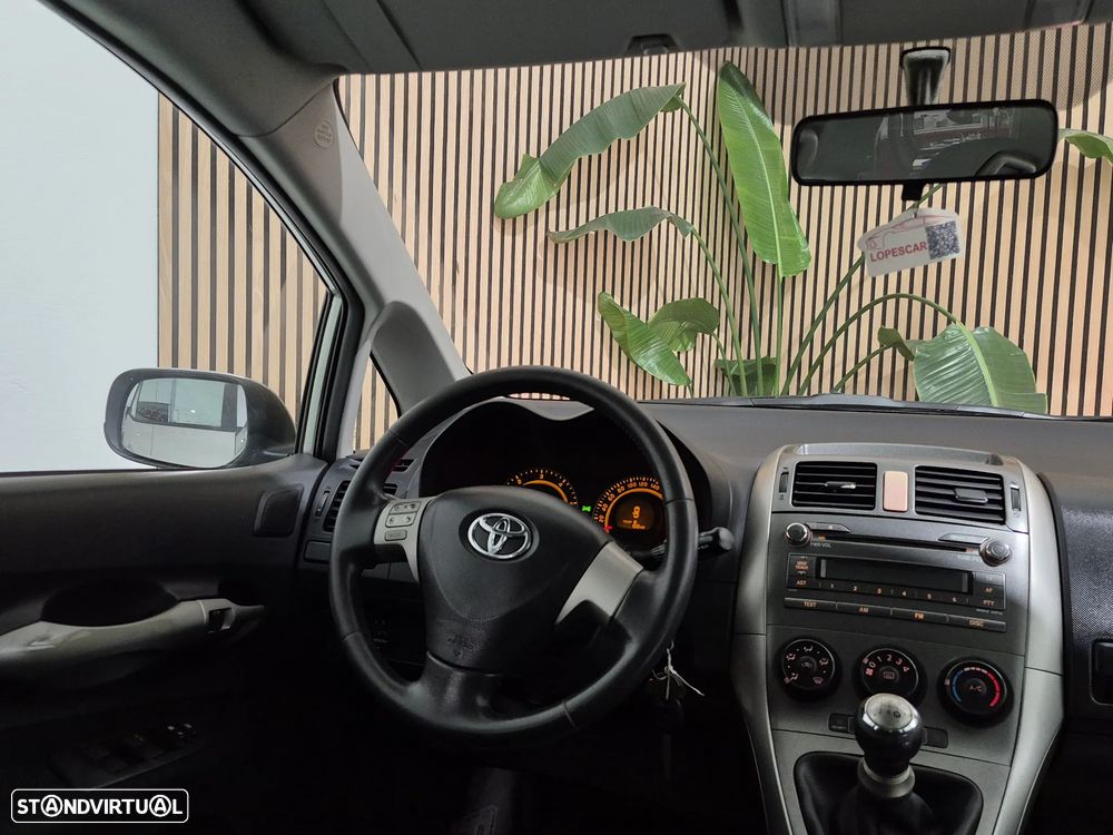 Toyota Auris 1.4 D-4D AC - 14