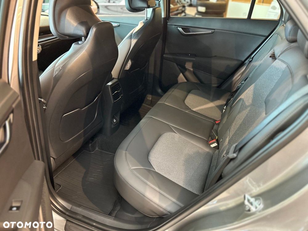 Kia Niro - 33