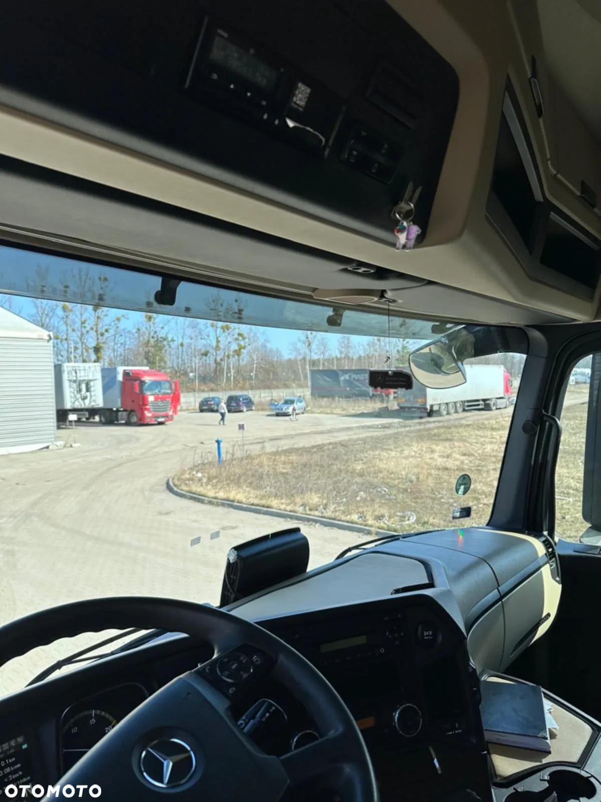 Mercedes-Benz ACTROS - 15