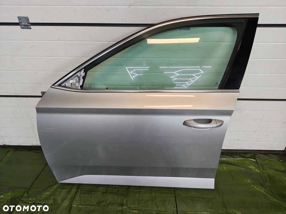 Skoda Superb III 3V0 lift drzwi lewy przód lewe przednie LA7W - 1