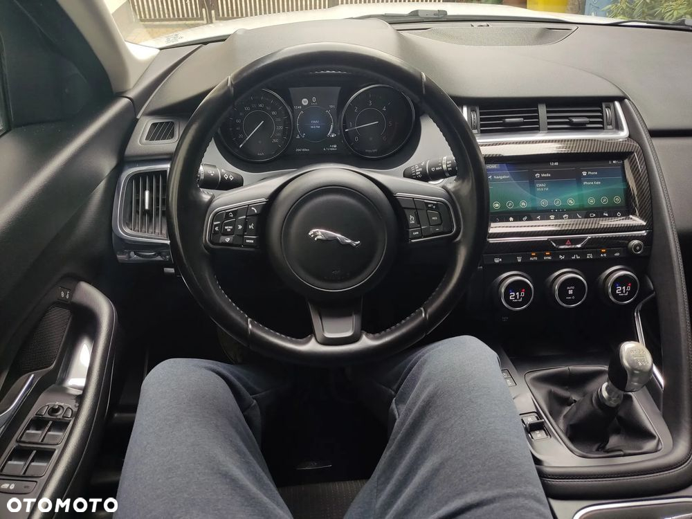Jaguar E-Pace - 27