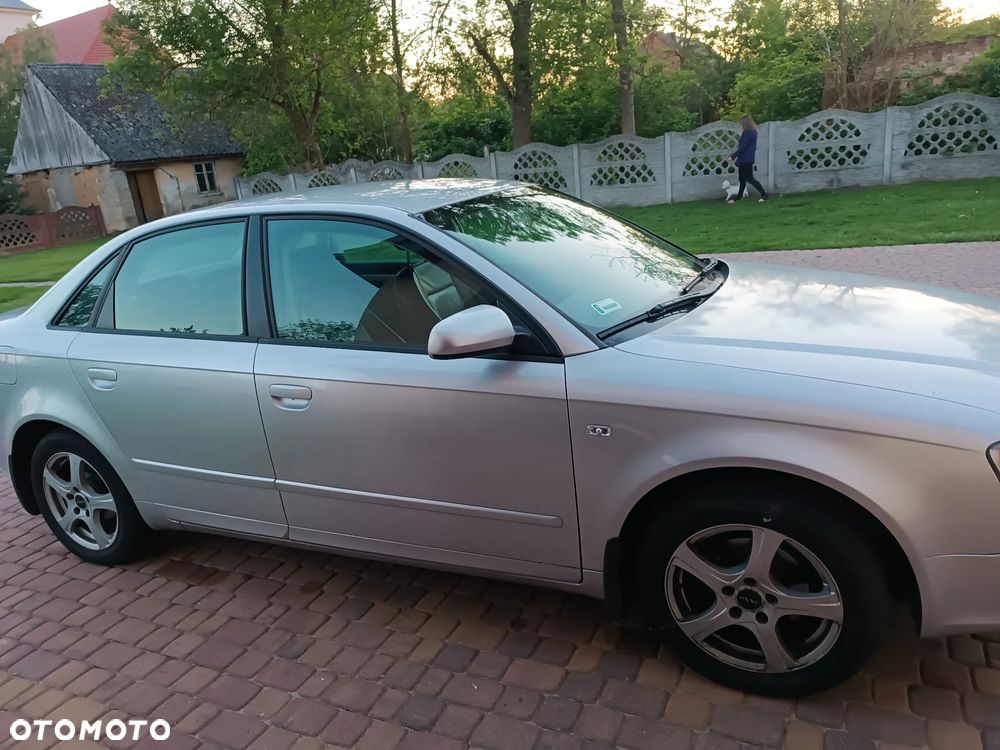 Audi A4 Limousine 2.0 TDI - 3