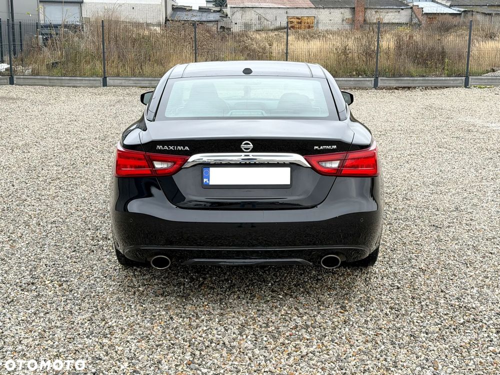 Nissan Maxima 3.5 S - 10