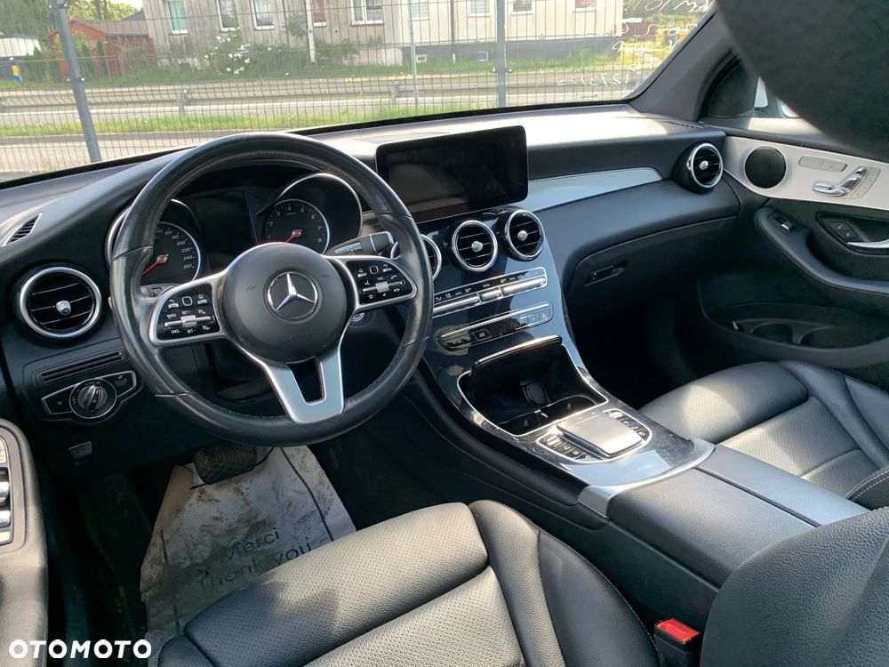 Mercedes-Benz GLC 300 4Matic 9G-TRONIC Edition Avantgarde - 13