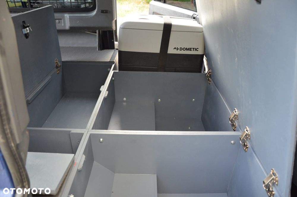 Land Rover Defender 110 DPF SE - 19
