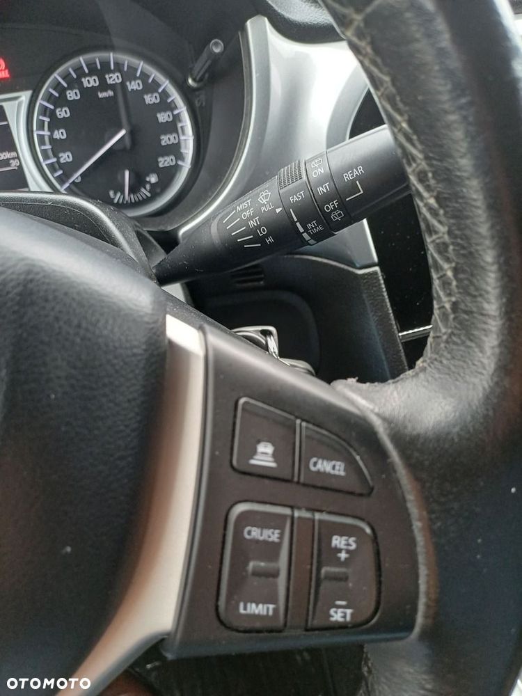 Suzuki Vitara 1.6 Premium 4WD - 28