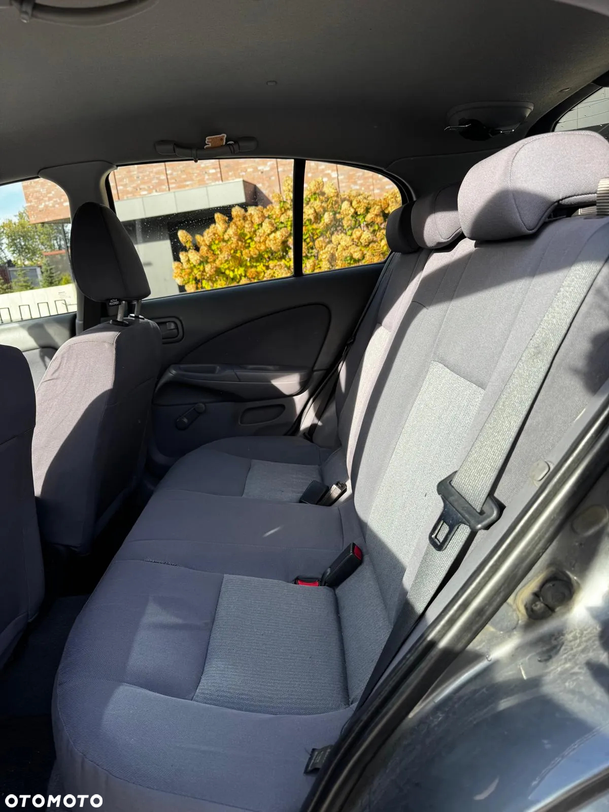 Nissan Almera - 6