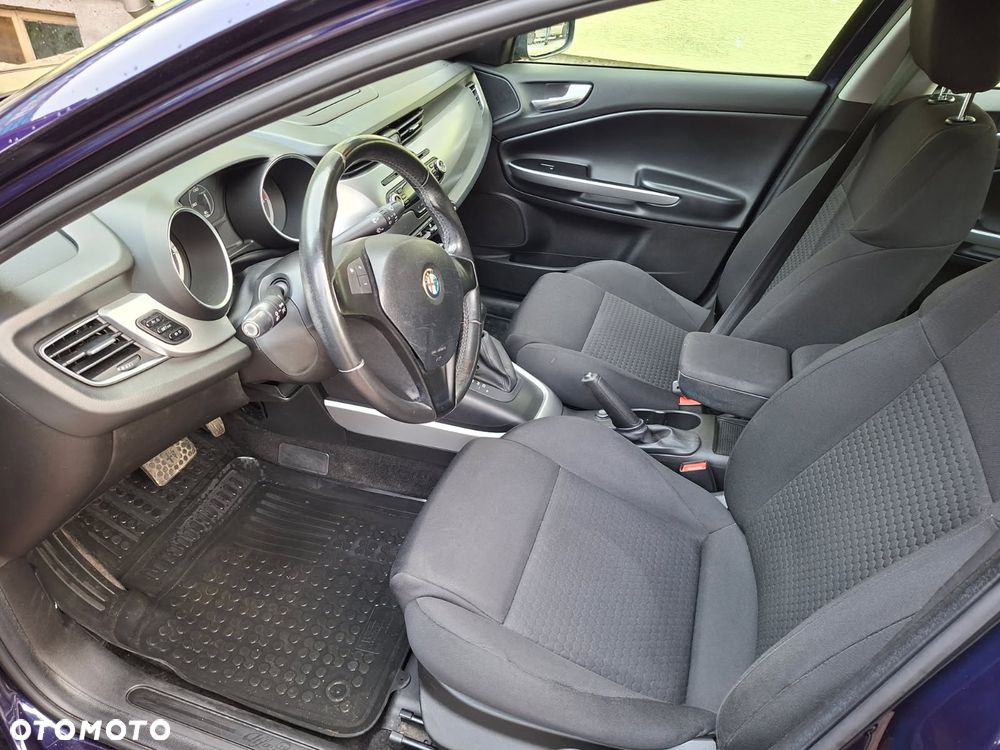Alfa Romeo Giulietta 2.0 JTDM 20V TCT Lusso - 10