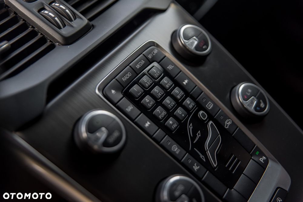 Volvo V40 Cross Country D3 - 19