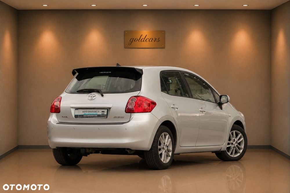 Toyota Auris 1.6 Luna - 5