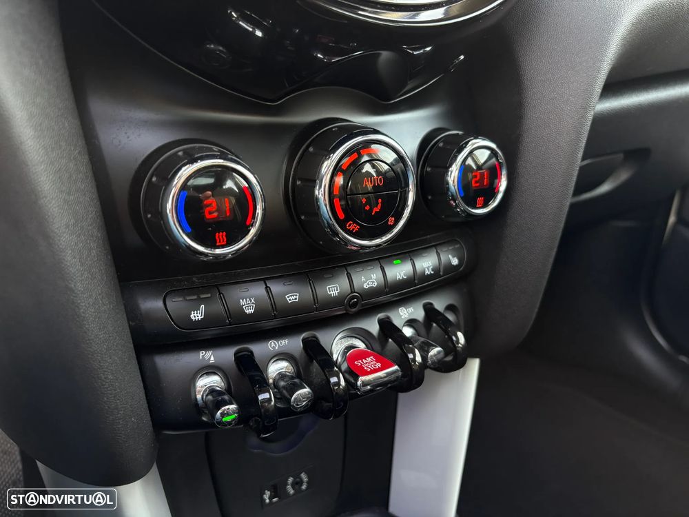 MINI 5 Portas Cooper SD Aut. - 17