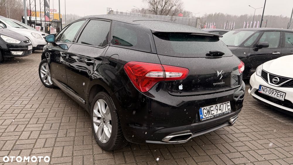 Citroën DS5 Hybrid4 EGS6 SportChic - 3