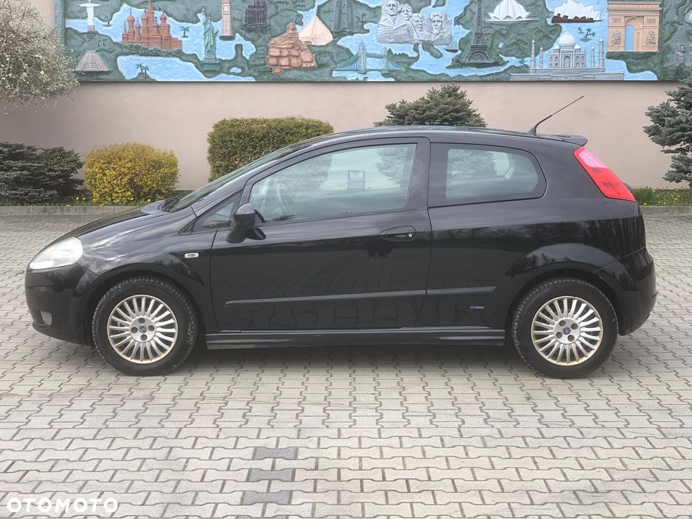Fiat Grande Punto 1.4 16V Dynamic - 2
