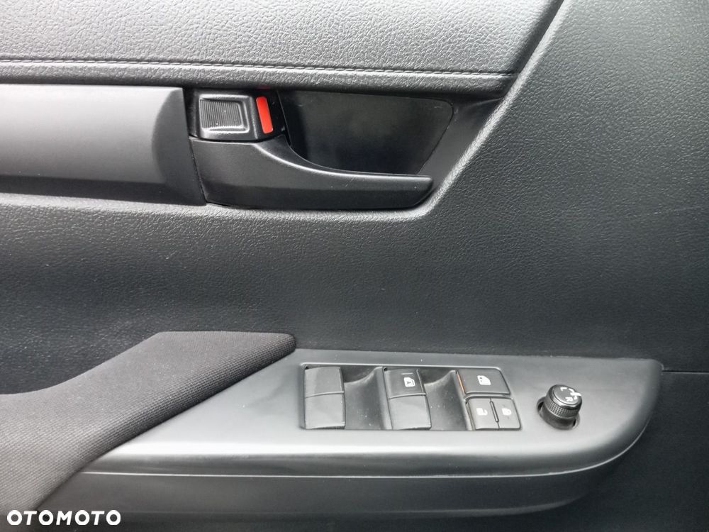 Toyota Hilux 2.4 D-4D Double Cab DLX 4x4 - 19