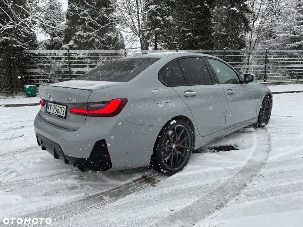 BMW Seria 3 330i xDrive M Sport sport - 3