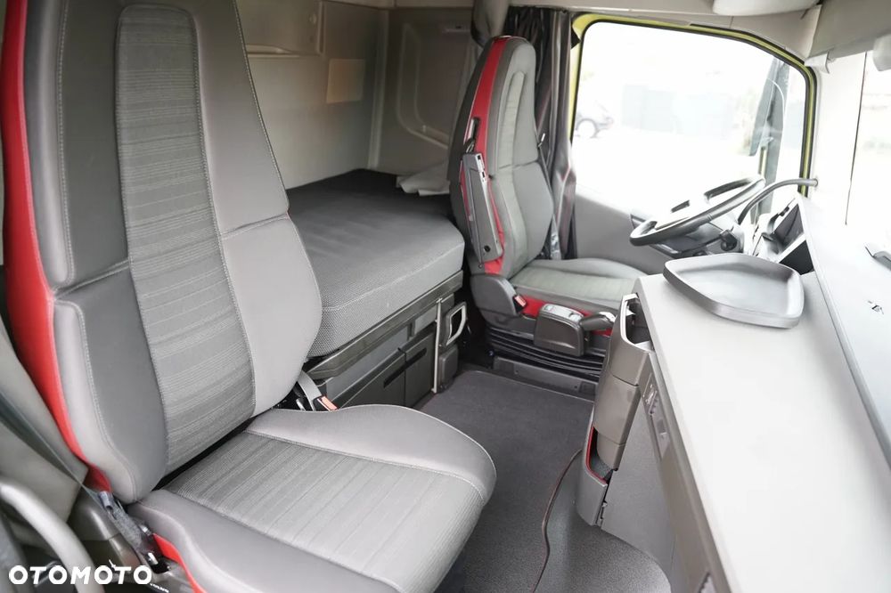 Volvo FH 500 / HYDRAULIKA / KLIMA POSTOJOWA / I-SAVE / ALUFELGI / I-SHIFT / - 34