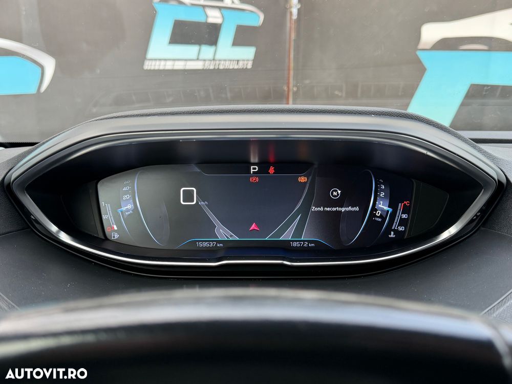 Peugeot 3008 BlueHDi 130 Stop & Start EAT8 Crossway - 17