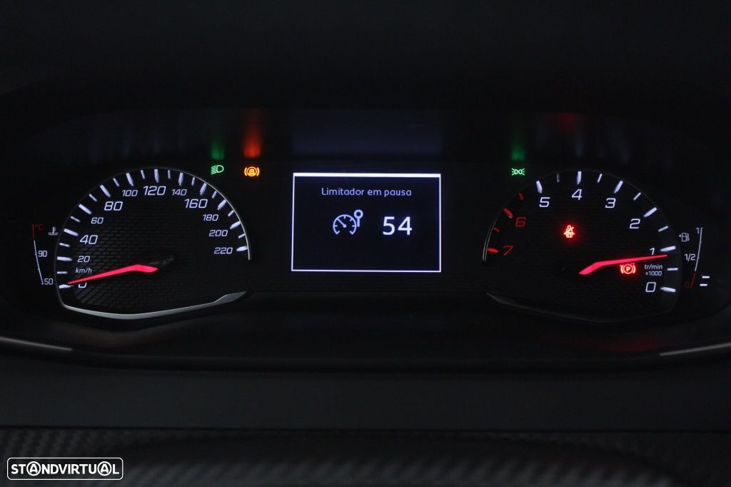 Peugeot 2008 1.2 PureTech Active - 27