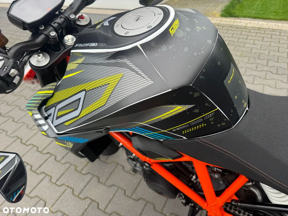 KTM Super Duke - 38
