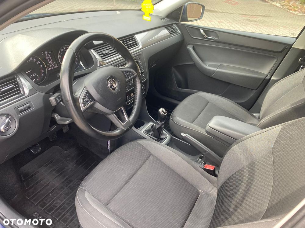 Skoda RAPID 1.6 TDI DPF Ambition - 9