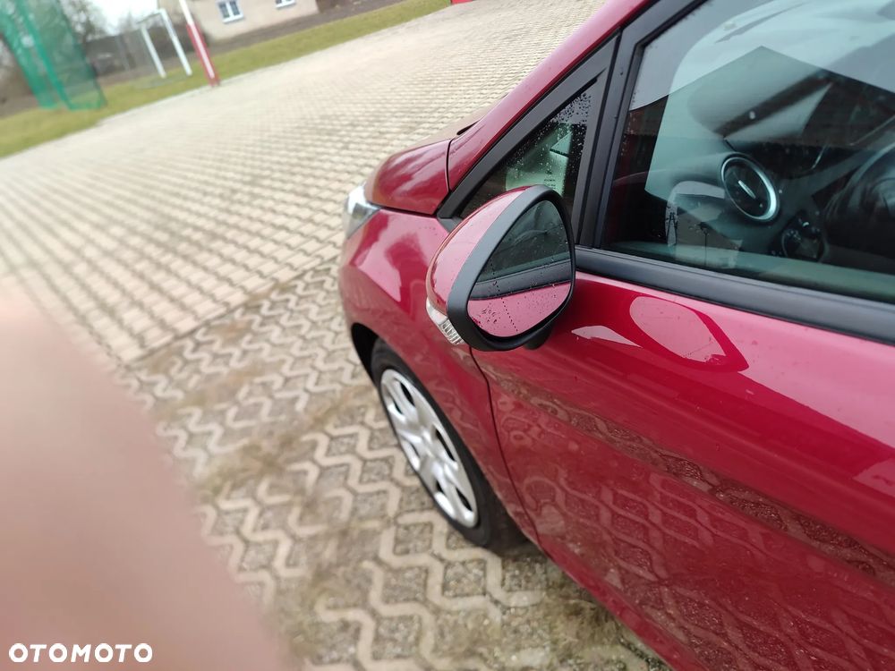 Ford Fiesta - 23