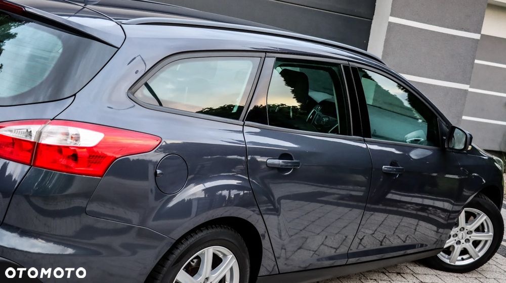 Ford Focus 1.6 Ti-VCT Titanium - 24