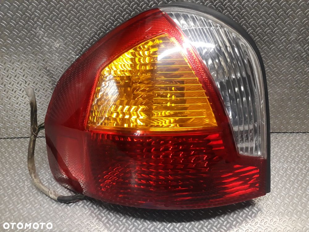 LAMPA LEWY TYŁ HYUNDAI SANTA FE  2004r - 2
