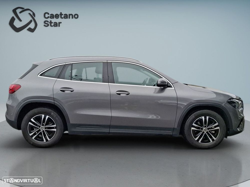 Mercedes-Benz GLA 180 d - 9