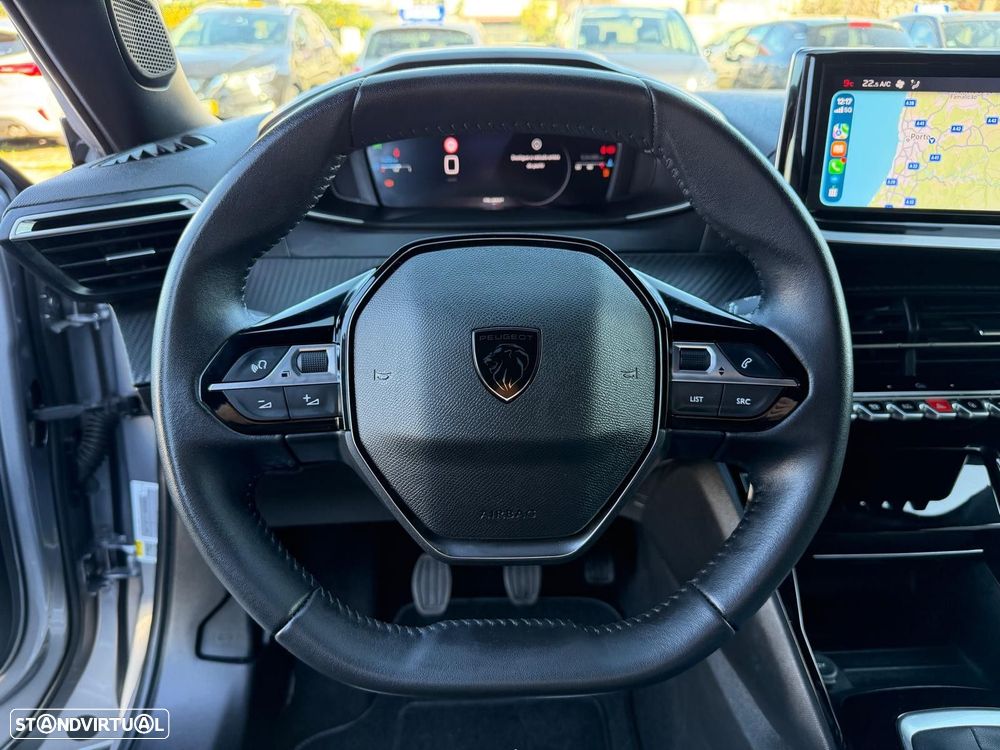 Peugeot 2008 1.2 PureTech Allure - 19
