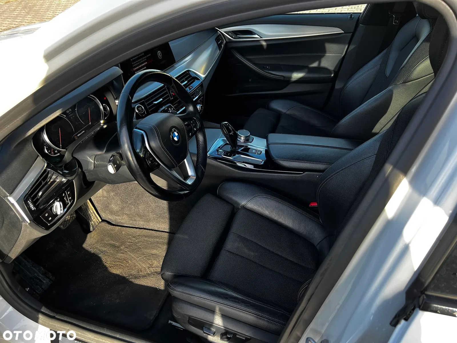 BMW Seria 5 525d Touring Sport Line - 9