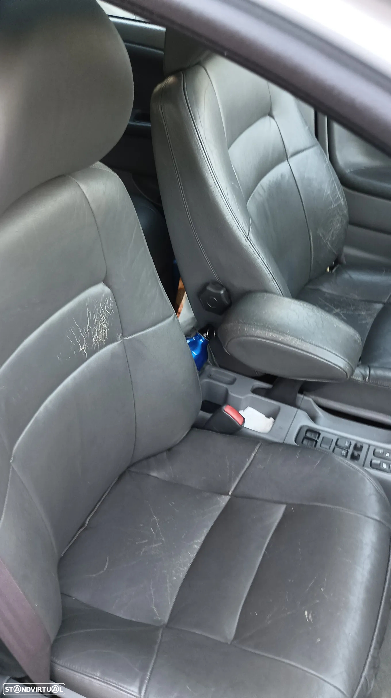 Volvo V40 Cross Country - 8
